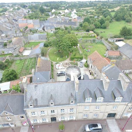 La Tourelle En Normandie Saint-Pierre-Église Exterior foto